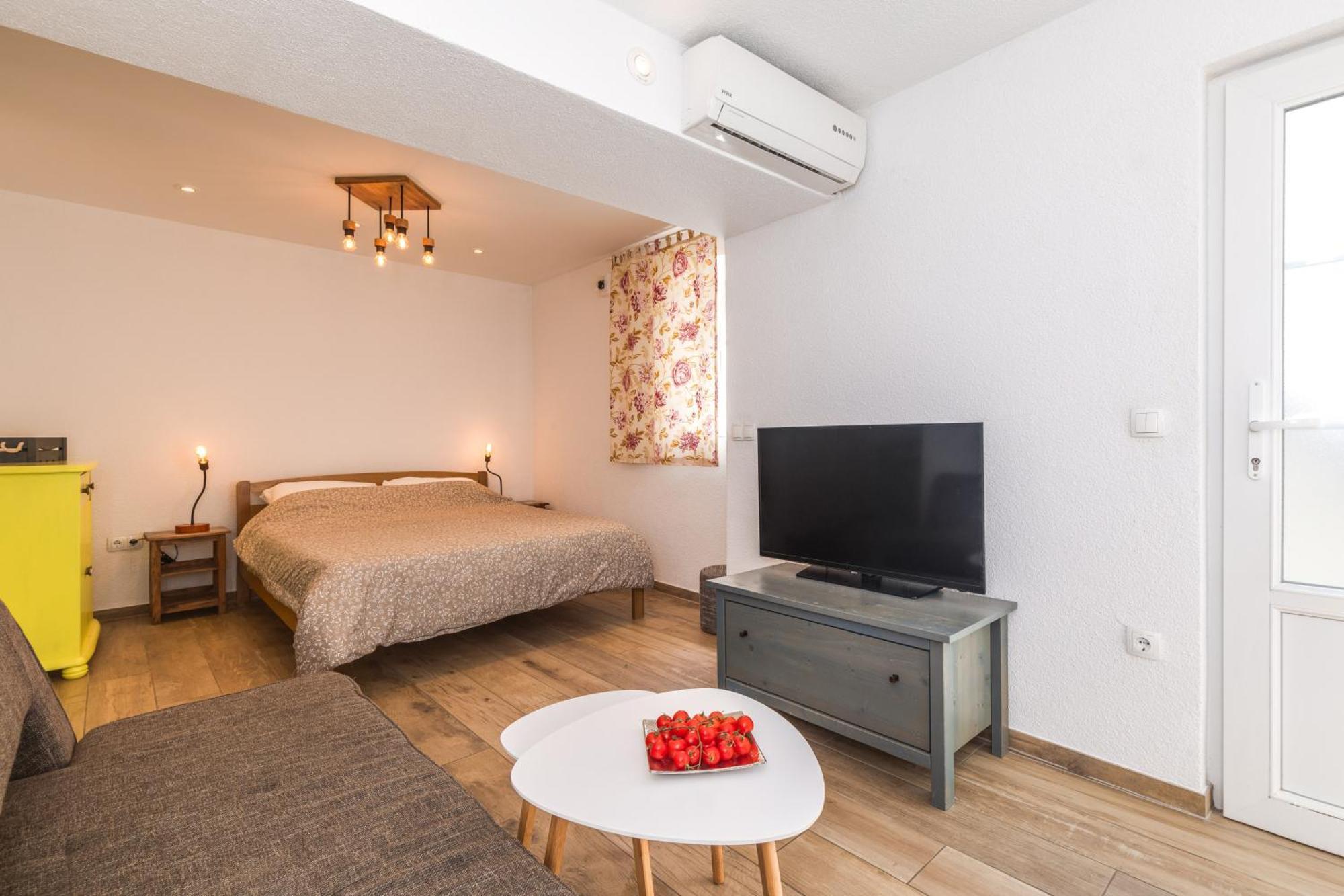 Yvonne Appartement Krk Town Buitenkant foto