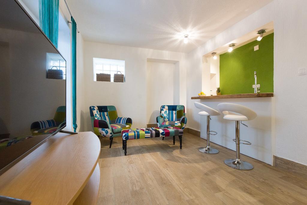 Yvonne Appartement Krk Town Buitenkant foto