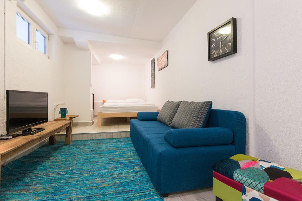 Yvonne Appartement Krk Town Buitenkant foto