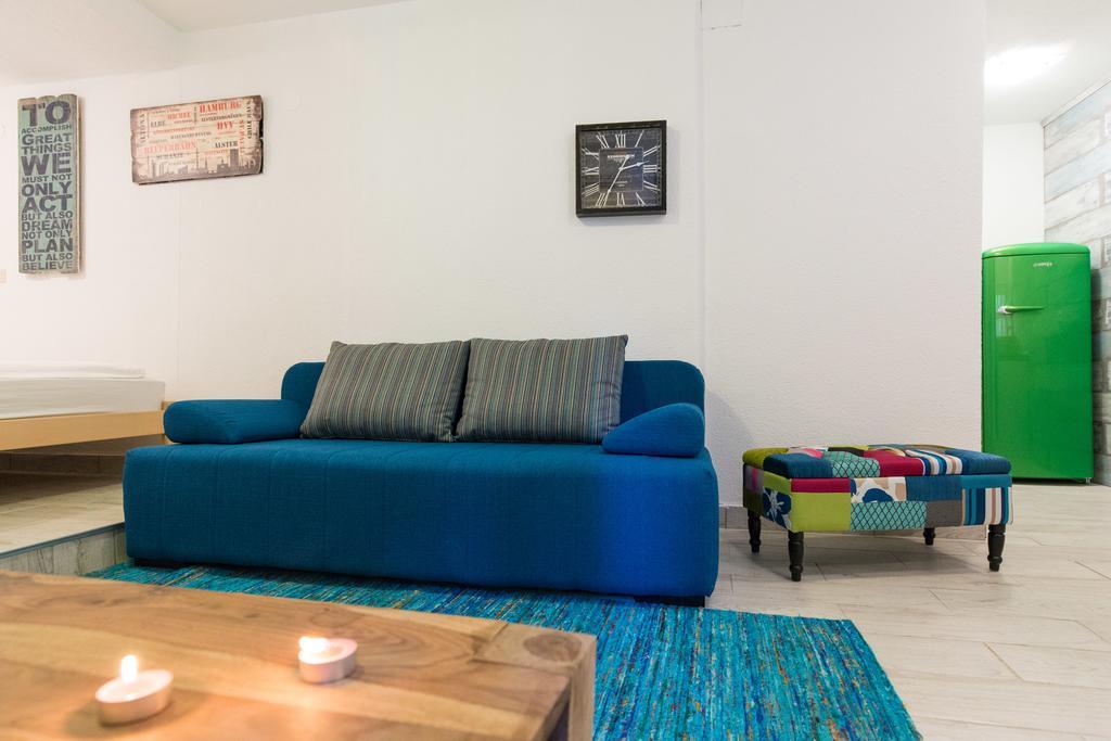 Yvonne Appartement Krk Town Buitenkant foto