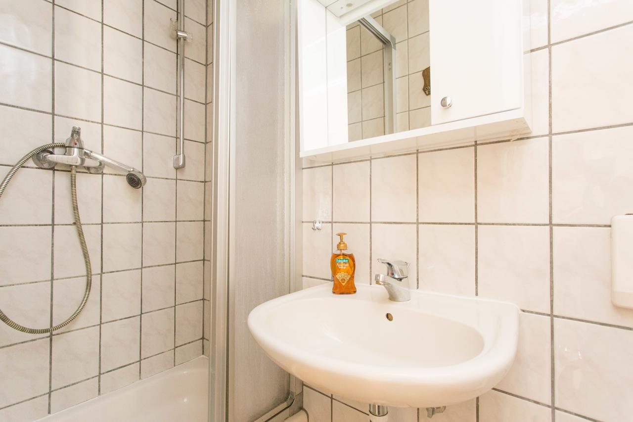 Yvonne Appartement Krk Town Buitenkant foto